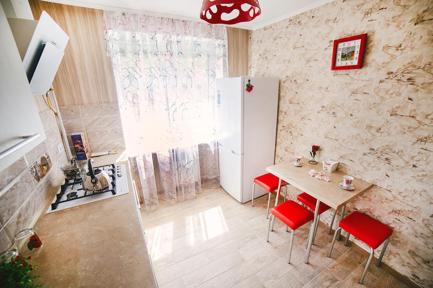 2-Комн Люкс В Центре Вишенки Vinița Exterior foto